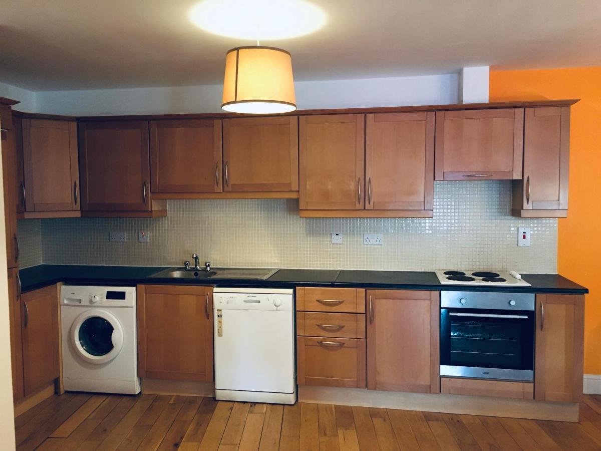 Apartment 8, Clifden Bay Apartments Extérieur photo